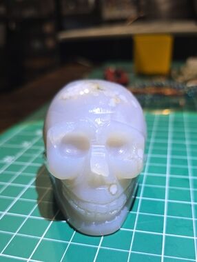 UV reactive Flower agate skull